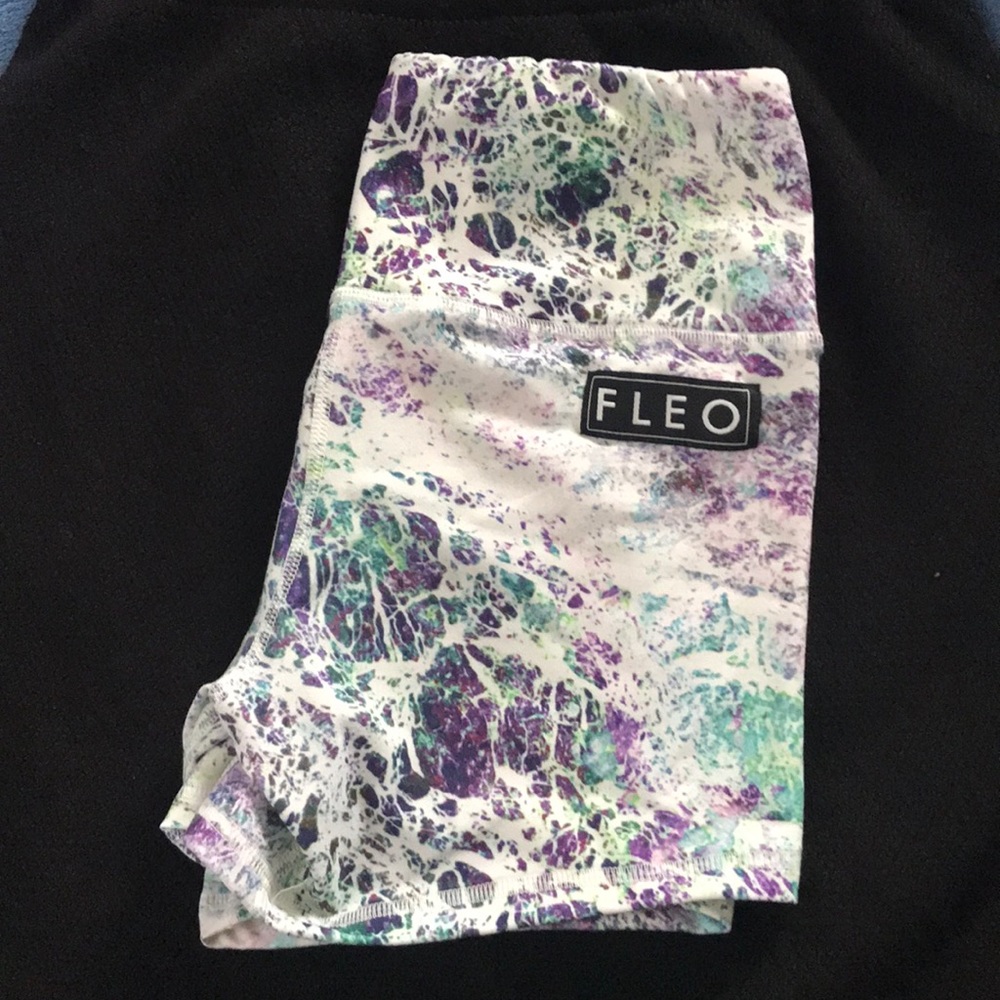 Fleo Shorts